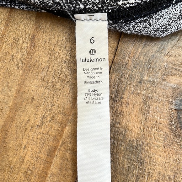 Lululemon Wunder Under high rise crop - Picture 3 of 6